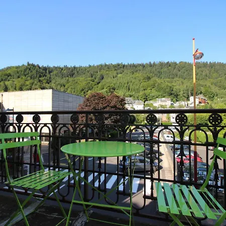 Apartment Hyper Centre Mont-dore: T3 Spacieux Avec Balcon Et Wifi, A Cote Des Thermes - Fr-1-608-23 Le Mont-Dore